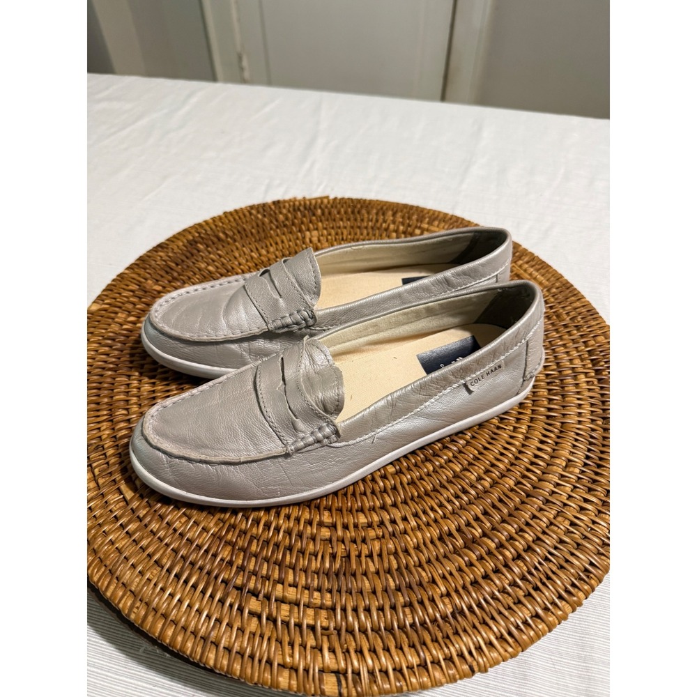 Cole Haan Womens Metallic Silver Leather Penny Loafers D44641 Size 7.5B